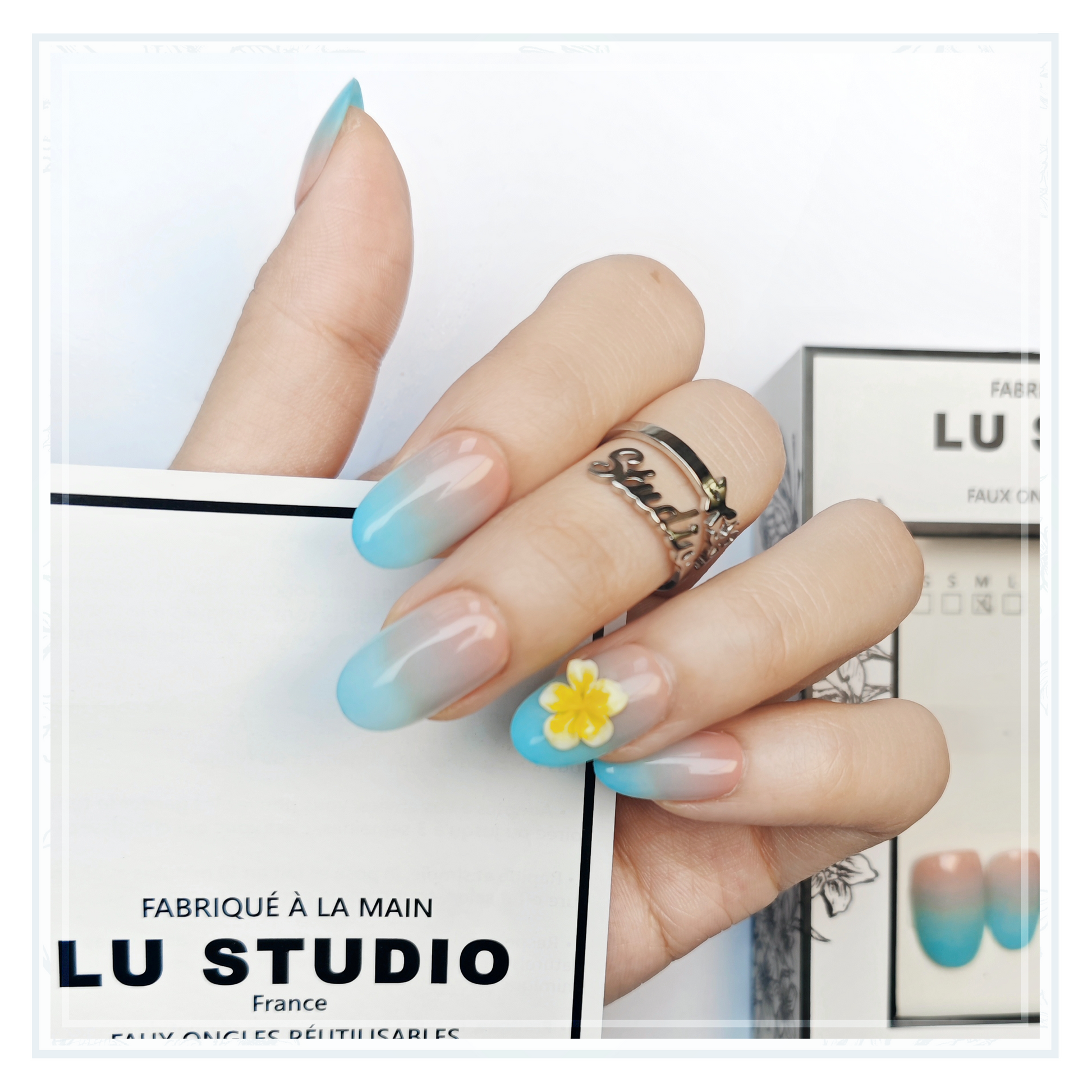 M47 - Blue Lagoon  |  Faux-ongles réutilisables - Press on nails