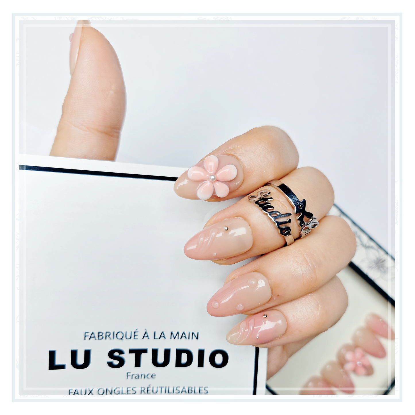 M62 - Anémone du Japon  |  Faux-ongles réutilisables - Press on nails