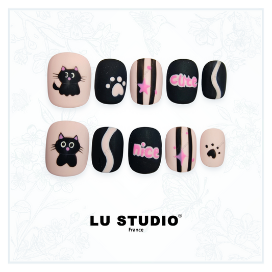 M65 - La ruelles des Chat Troyes (Rose)  |  Faux-ongles réutilisables - Press on nails