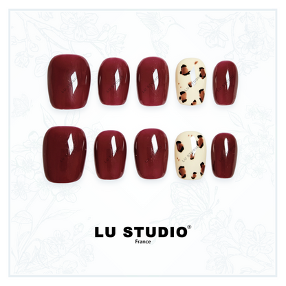 M79 - Bordeaux sauvage  |  Faux-ongles réutilisables - Press on nails